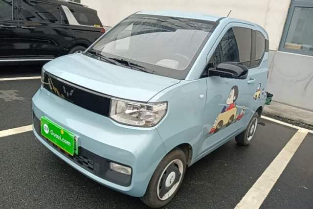 Used Wuling Hongguang MINIEV 2021 Macaron Sandwich Model 120 km Lithium Iron Phosphate