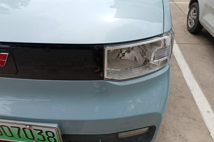 Used Wuling Hongguang MINIEV 2021 Macaron Fashion Model Lithium Iron Phosphate Left Front Headlight