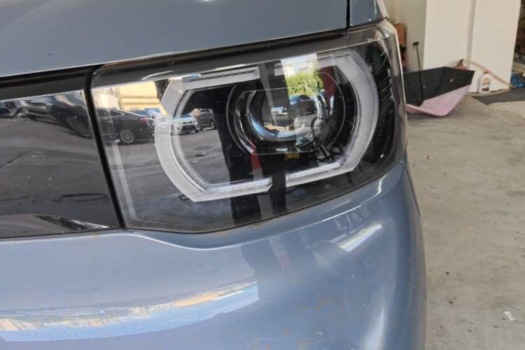 Used Wuling Hongguang MINIEV 2021 Macaron Fashion Model Lithium Iron Phosphate Left Front Headlight