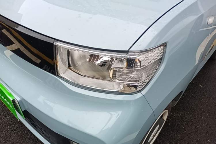 Used Wuling Hongguang MINIEV 2021 Macaron Sandwich Model 120 km Lithium Iron Phosphate Left Front Headlight