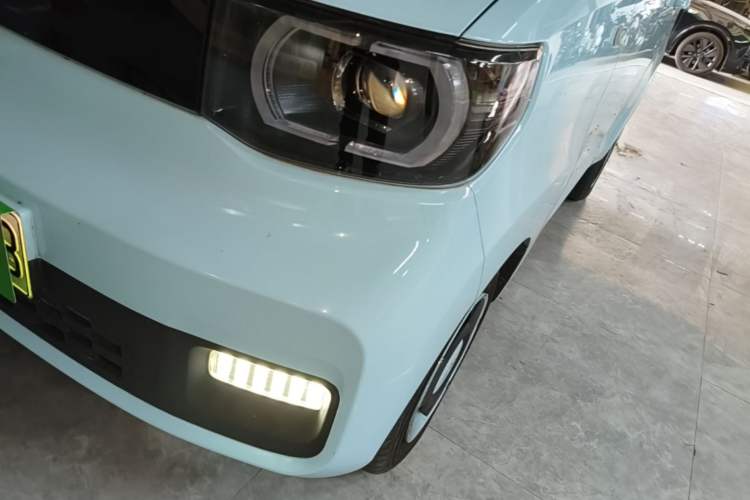 Used Wuling Hongguang MINIEV 2021 Macaron Premium Model – Lithium Iron Phosphate Left Front Headlight
