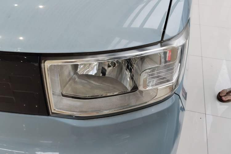 Used Wuling Hongguang MINIEV 2021 Macaron Fashion Model Lithium Iron Phosphate Left Front Headlight