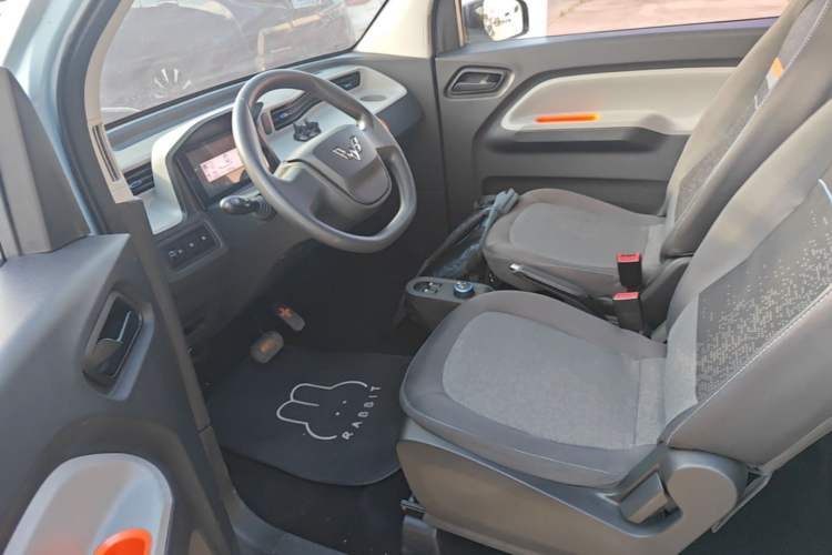 Used Wuling Hongguang MINIEV 2021 Macaron Fashion Model Lithium Iron Phosphate Left Front Seat