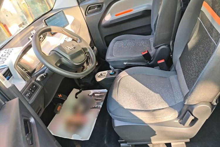 Used Wuling Hongguang MINIEV 2021 Macaron Premium Model – Lithium Iron Phosphate Left Front Seat