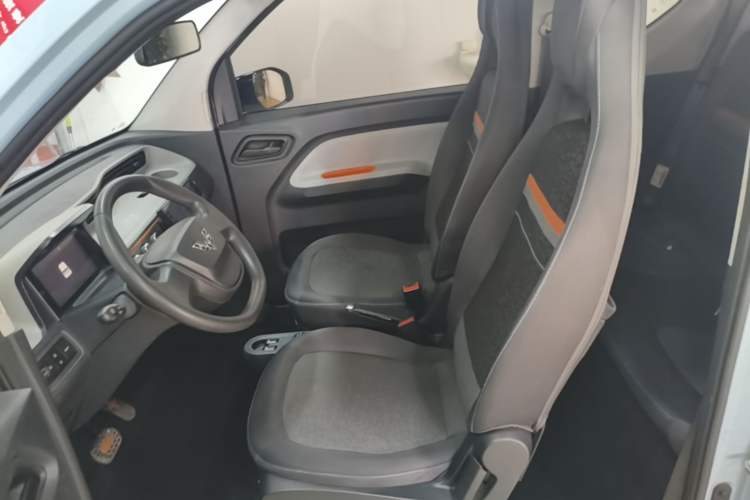 Used Wuling Hongguang MINIEV 2021 Macaron Fashion Model Lithium Iron Phosphate Left Front Seat
