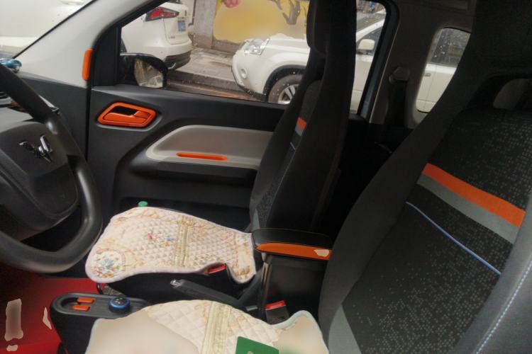 Used Wuling Hongguang MINIEV 2021 Macaron Fashion Edition Lithium-Ion Battery Left Front Seat