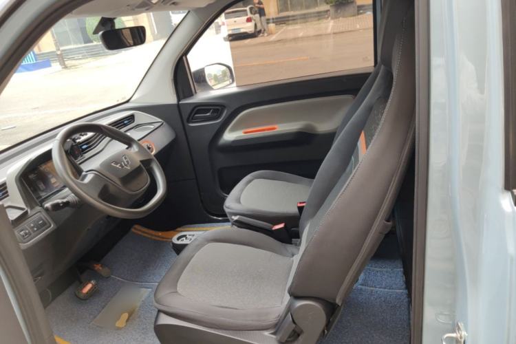 Used Wuling Hongguang MINIEV 2021 Macaron Premium Model – Lithium-NMC Left Front Seat