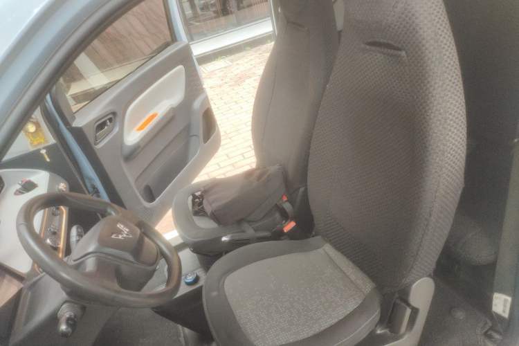Used Wuling Hongguang MINIEV 2021 Macaron Premium Model – Lithium Iron Phosphate Left Front Seat