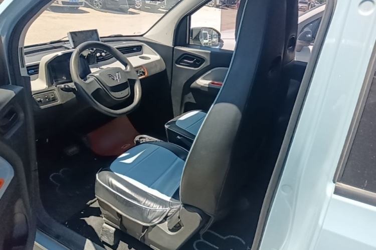 Used Wuling Hongguang MINIEV 2021 Macaron Fashion Model Lithium Iron Phosphate Left Front Seat