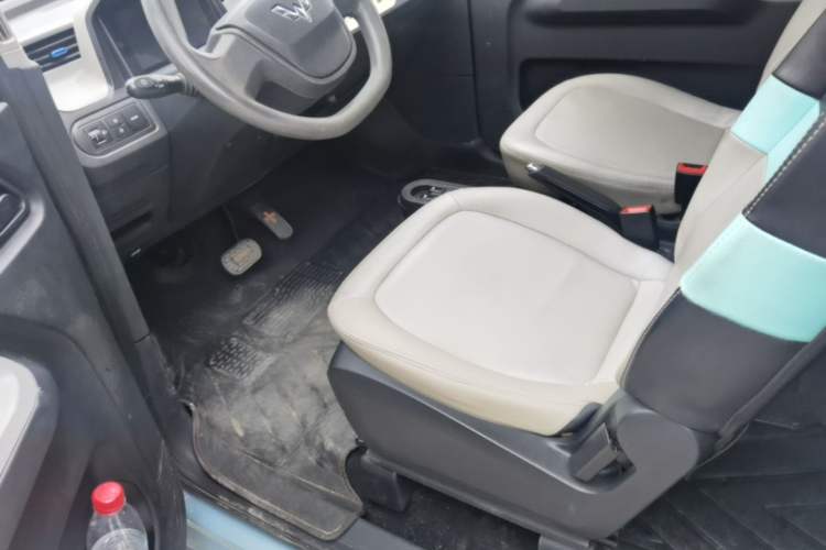 Used Wuling Hongguang MINIEV 2021 Macaron Fashion Model Lithium Iron Phosphate Left Front Seat