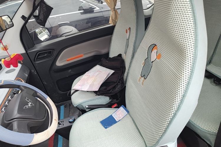 Used Wuling Hongguang MINIEV 2021 Macaron Premium Model – Lithium Iron Phosphate Left Front Seat