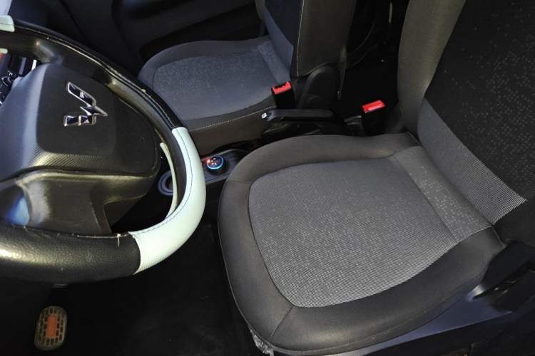 Used Wuling Hongguang MINIEV 2021 Macaron Sandwich Model 170 km Lithium Ternary Left Front Seat