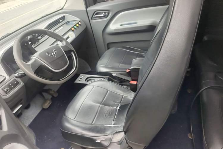 Used Wuling Hongguang MINIEV 2021 Macaron Premium Model – Lithium Iron Phosphate Left Front Seat