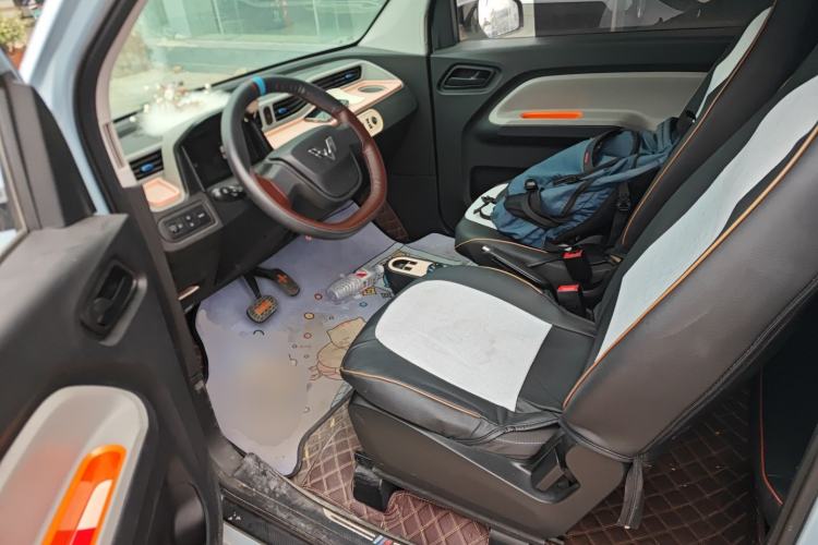Used Wuling Hongguang MINIEV 2021 Macaron Fashion Model Lithium Iron Phosphate Left Front Seat