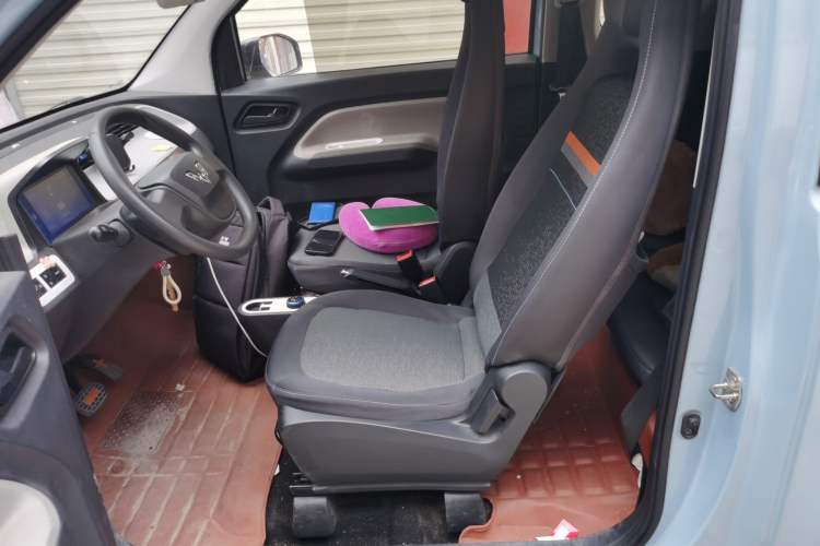Used Wuling Hongguang MINIEV 2021 Macaron Fashion Model Lithium Iron Phosphate Left Front Seat