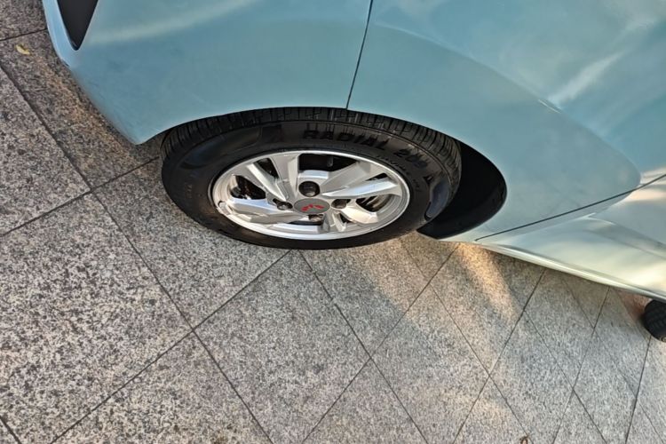 Used Wuling Hongguang MINIEV 2021 Macaron Premium Model – Lithium Iron Phosphate Left Front Wheel Hub