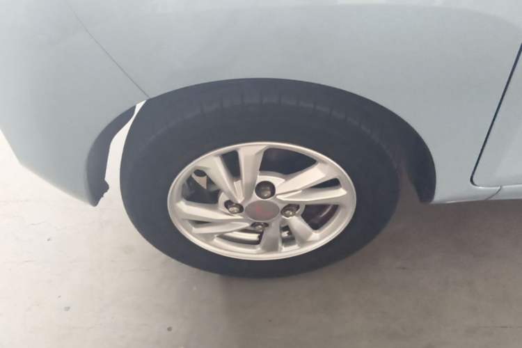 Used Wuling Hongguang MINIEV 2021 Macaron Premium Model – Lithium Iron Phosphate Left Front Wheel Hub
