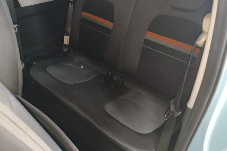 Used Wuling Hongguang MINIEV 2021 Macaron Fashion Model Lithium Iron Phosphate Left Rear Seat