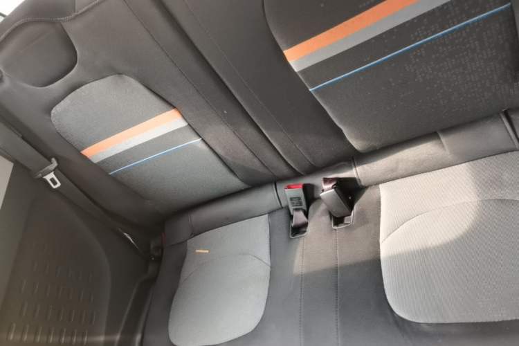 Used Wuling Hongguang MINIEV 2021 Macaron Premium Model – Lithium Iron Phosphate Left Rear Seat