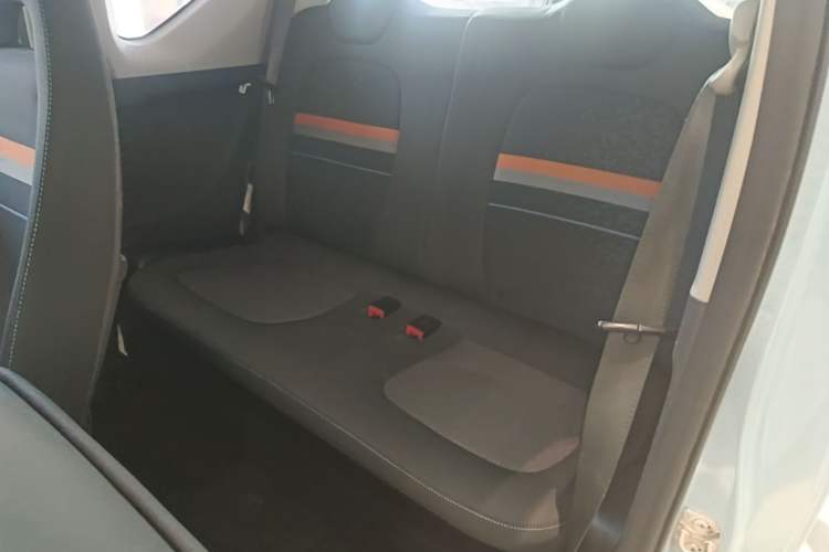 Used Wuling Hongguang MINIEV 2021 Macaron Fashion Edition Lithium-Ion Battery Left Rear Seat