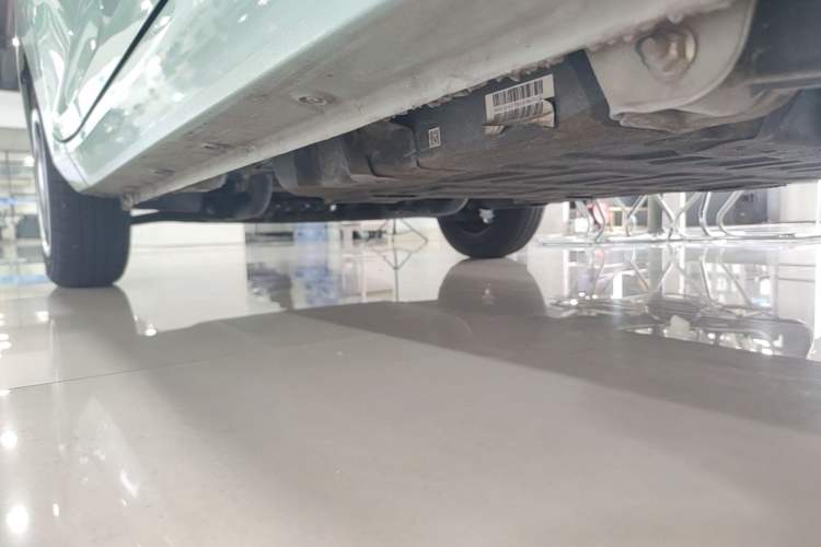 Used Wuling Hongguang MINIEV 2021 Macaron Premium Model – Lithium Iron Phosphate Left Side Sill