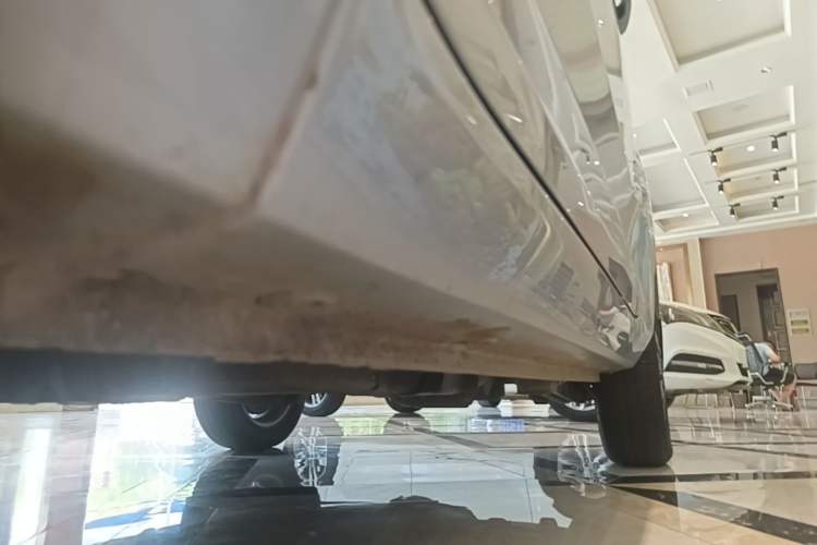 Used Wuling Hongguang MINIEV 2021 Macaron Fashion Edition Lithium-Ion Battery Left Side Sill