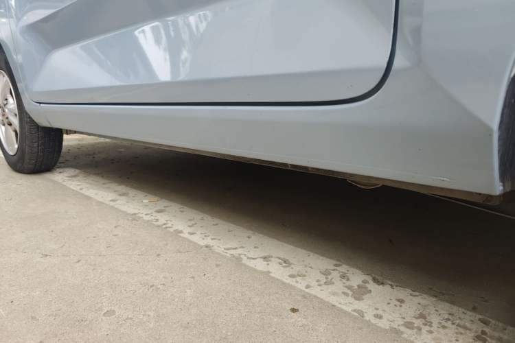Used Wuling Hongguang MINIEV 2021 Macaron Fashion Model Lithium Iron Phosphate Left Side Sill