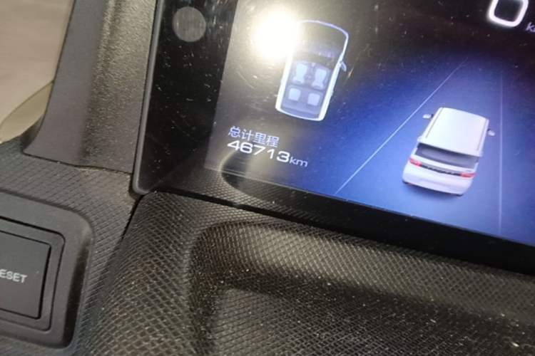 Used Wuling Hongguang MINIEV 2021 Macaron Premium Model – Lithium Iron Phosphate Odometer Close Up