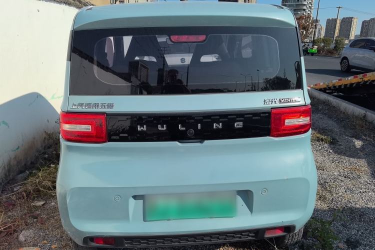 Used Wuling Hongguang MINIEV 2021 Macaron Sandwich Model 120 km Lithium Iron Phosphate Rear