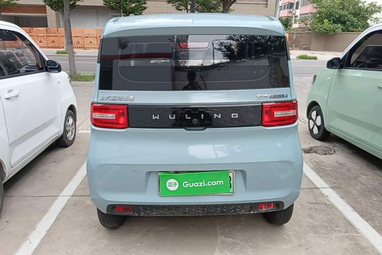 Used Wuling Hongguang MINIEV 2021 Macaron Fashion Model Lithium Iron Phosphate Rear