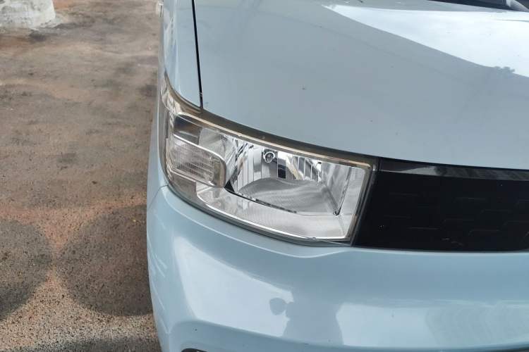 Used Wuling Hongguang MINIEV 2021 Macaron Fashion Model Lithium Iron Phosphate Right Front Headlight
