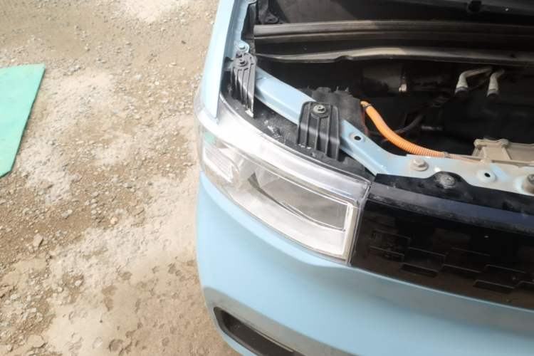 Used Wuling Hongguang MINIEV 2021 Macaron Premium Model – Lithium Iron Phosphate Right Front Headlight