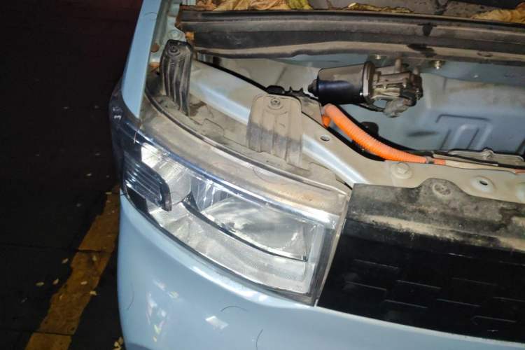 Used Wuling Hongguang MINIEV 2021 Macaron Fashion Model Lithium Iron Phosphate Right Front Headlight