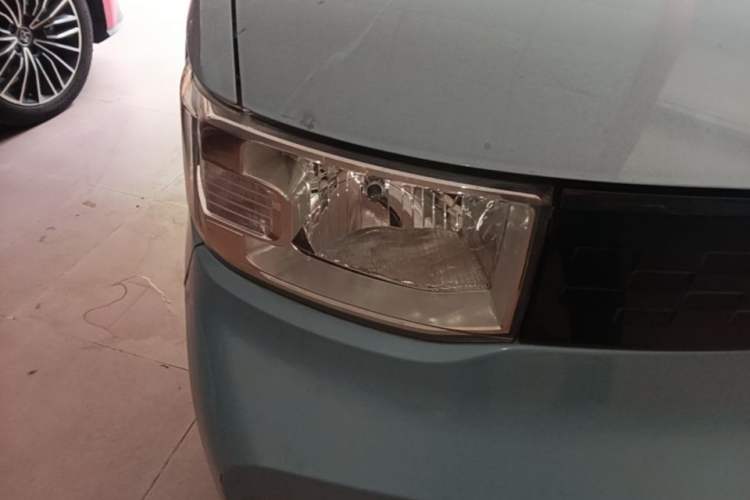 Used Wuling Hongguang MINIEV 2021 Macaron Premium Model – Lithium Iron Phosphate Right Front Headlight