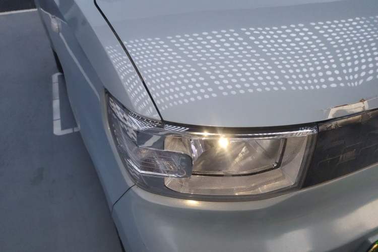 Used Wuling Hongguang MINIEV 2021 Macaron Fashion Model Lithium Iron Phosphate Right Front Headlight