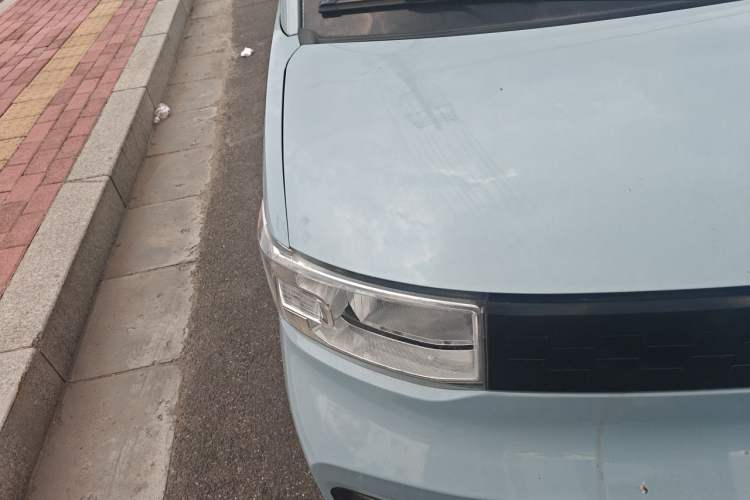 Used Wuling Hongguang MINIEV 2021 Macaron Fashion Model Lithium Iron Phosphate Right Front Headlight