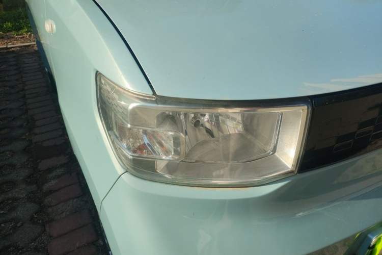 Used Wuling Hongguang MINIEV 2021 Macaron Premium Model – Lithium Iron Phosphate Right Front Headlight