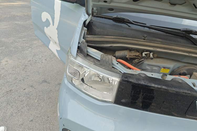 Used Wuling Hongguang MINIEV 2021 Macaron Fashion Model Lithium Iron Phosphate Right Front Headlight