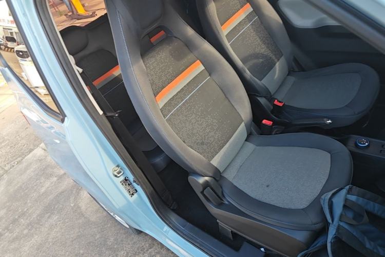 Used Wuling Hongguang MINIEV 2021 Macaron Fashion Model Lithium Iron Phosphate Right Front Seat