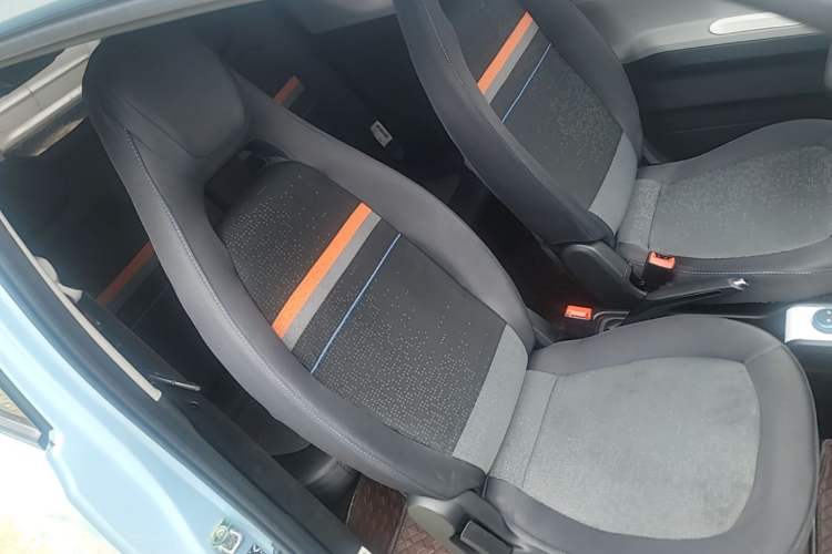 Used Wuling Hongguang MINIEV 2021 Macaron Premium Model – Lithium Iron Phosphate Right Front Seat
