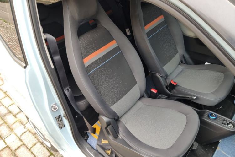 Used Wuling Hongguang MINIEV 2021 Macaron Premium Model – Lithium-NMC Right Front Seat