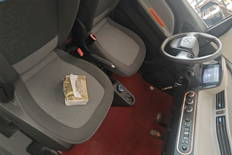 Used Wuling Hongguang MINIEV 2021 Macaron Fashion Model Lithium Iron Phosphate Right Front Seat