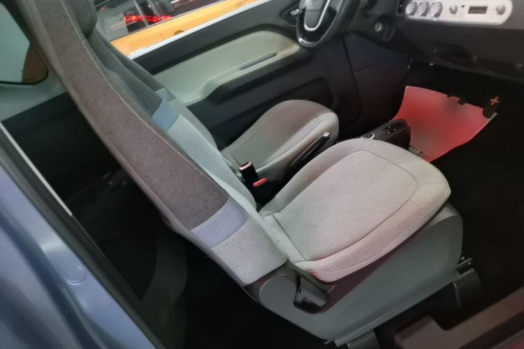 Used Wuling Hongguang MINIEV 2021 Macaron Premium Model – Lithium Iron Phosphate Right Front Seat