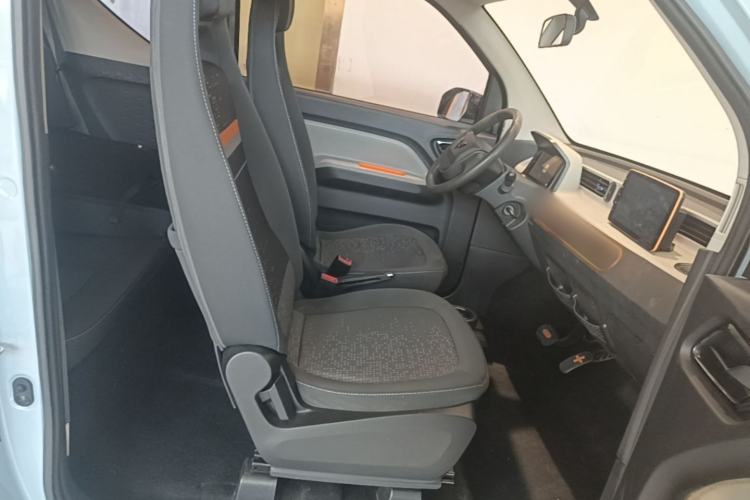 Used Wuling Hongguang MINIEV 2021 Macaron Fashion Edition Lithium-Ion Battery Right Front Seat