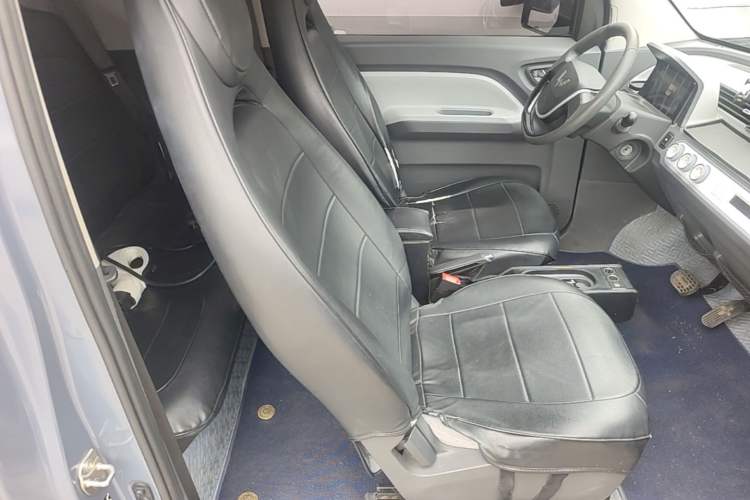 Used Wuling Hongguang MINIEV 2021 Macaron Premium Model – Lithium Iron Phosphate Right Front Seat