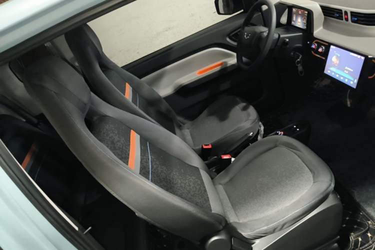 Used Wuling Hongguang MINIEV 2021 Macaron Premium Model – Lithium Iron Phosphate Right Front Seat