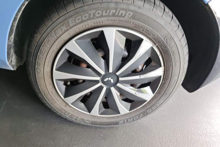 Used Wuling Hongguang MINIEV 2021 Macaron Premium Model – Lithium Iron Phosphate Right Front Wheel Hub