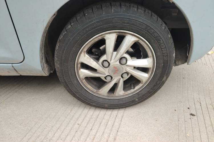 Used Wuling Hongguang MINIEV 2021 Macaron Premium Model – Lithium Iron Phosphate Right Front Wheel Hub