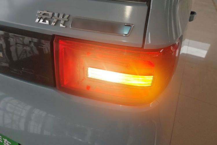 Used Wuling Hongguang MINIEV 2021 Macaron Fashion Model Lithium Iron Phosphate Right Rear Taillight