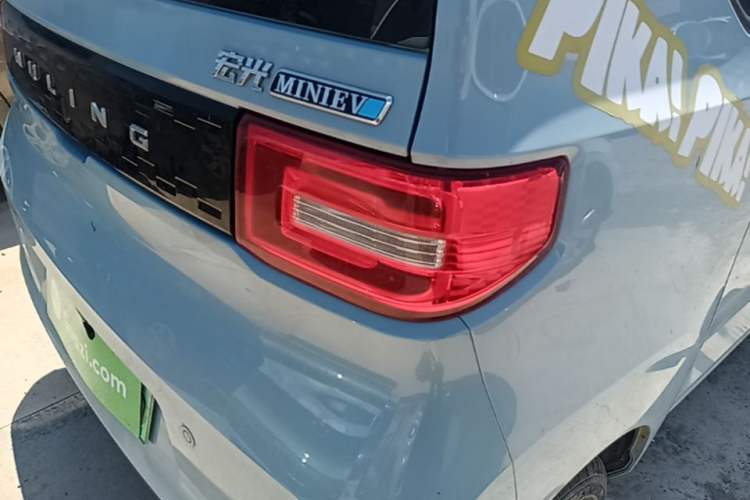Used Wuling Hongguang MINIEV 2021 Macaron Fashion Model Lithium Iron Phosphate Right Rear Taillight